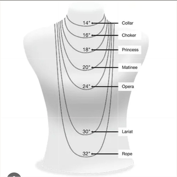 Elegant Gold Diamond Pendant Necklace - Picture 4 of 7